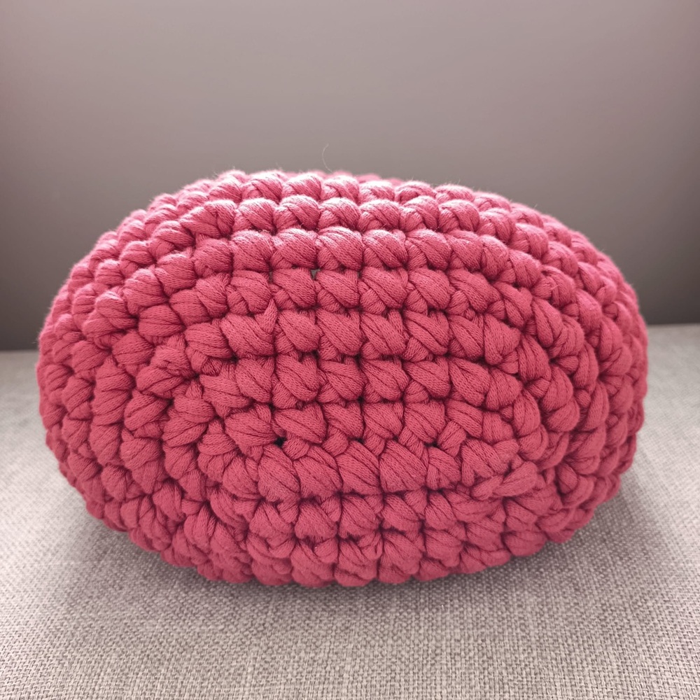 🍓Handmade Crocheted Berry Tote Bag with Removable Strawberry Charm - Picture 4 of 8